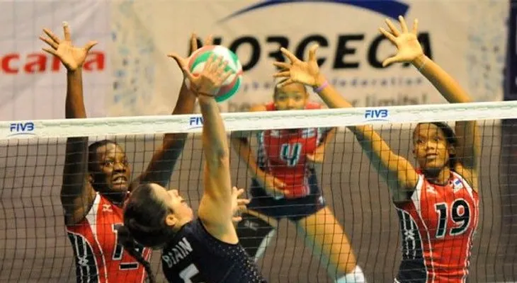 RD derrota 3-2 a Argentina y avanza a semis de Copa Panam