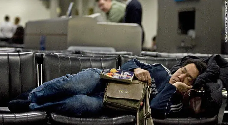 Un antídoto contra el jet lag comienza a dar "destellos"