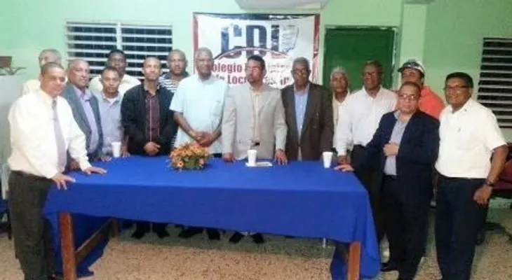 CDL juramenta 49 locutores y directiva filial San Juan  
