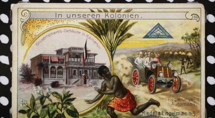 Museo alemán exhibe 130 años de engomados racistas 