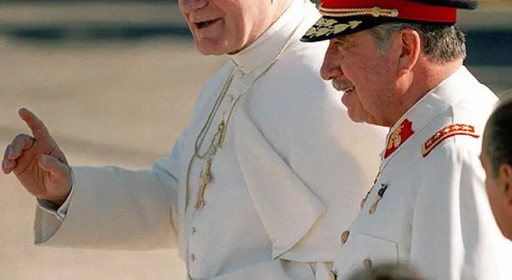 El Vaticano apoyó golpe contra Allende y colaboró con Pinochet