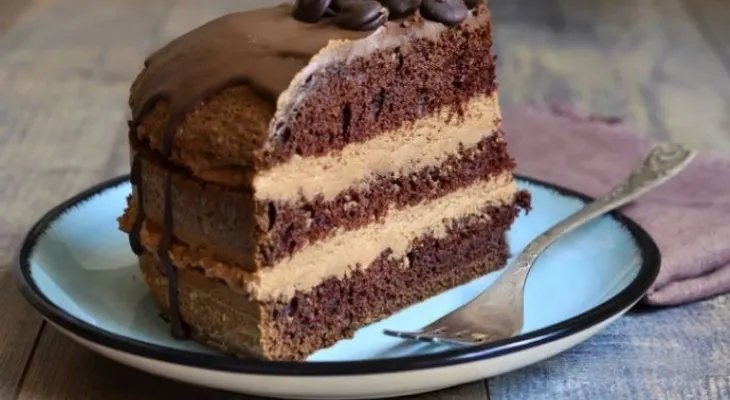 Desayunar torta de chocolate te ayudará a bajar de peso