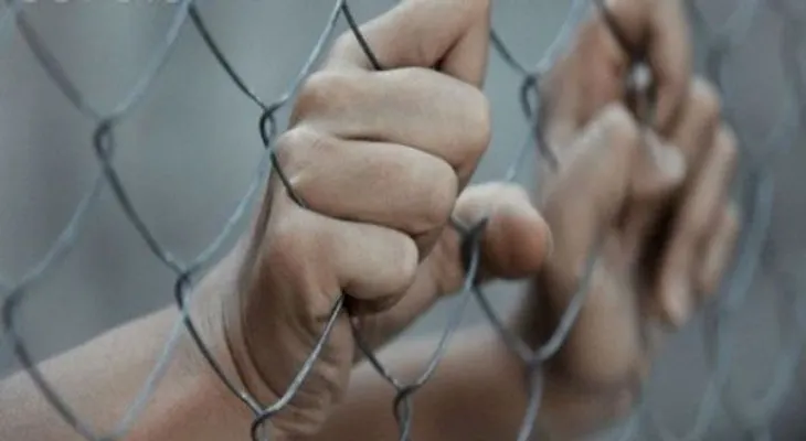 14 años de cárcel a colombiano que usó su hija como correo de droga