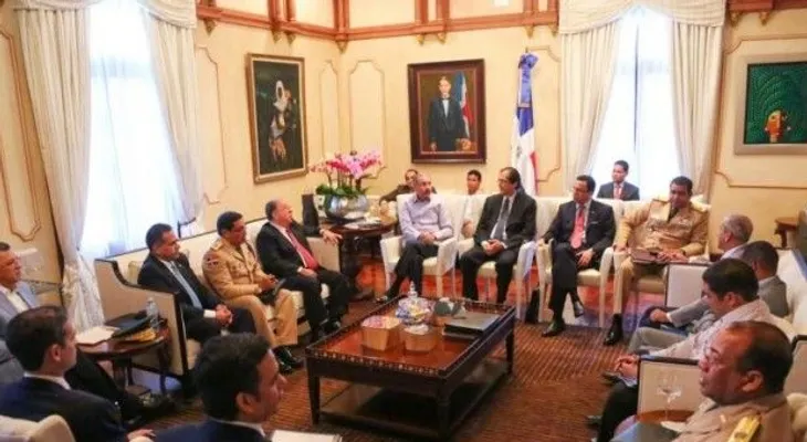 Presidente evalúa el Plan Nacional de Regularización de Extranjeros