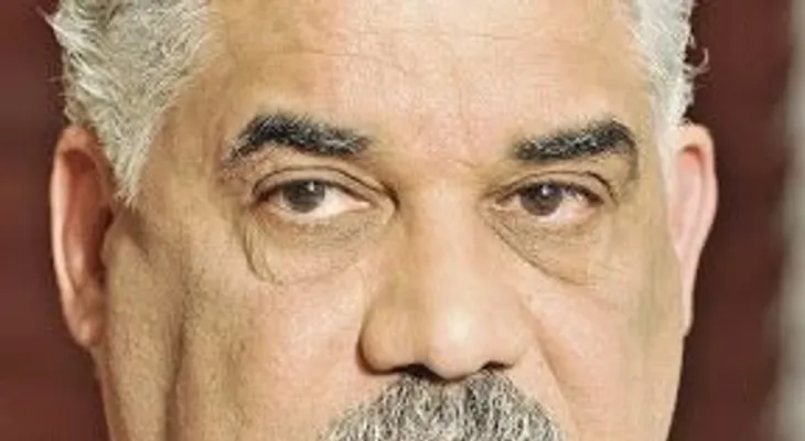 Danilo Medina cede ante rechazo población: aplaza para el 2014 nuevo impuesto a la placa 