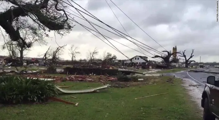 Tres muertos por tornados en el sureste de Estados Unidos