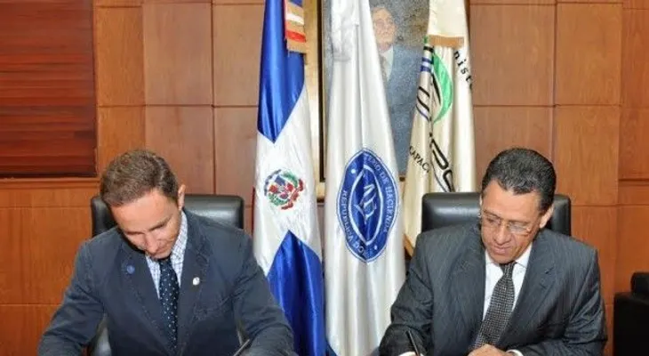 Ministerios de Hacienda de RD y España acuerdan capacitación de personal
