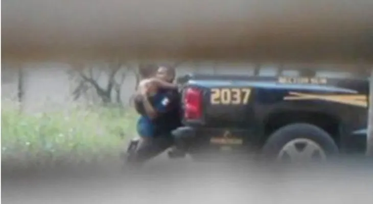 Video: Policía captado teniendo relaciones 