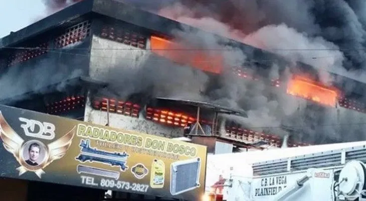 Un escape de gas en una fritura provocó el fuego en mercado de La Vega