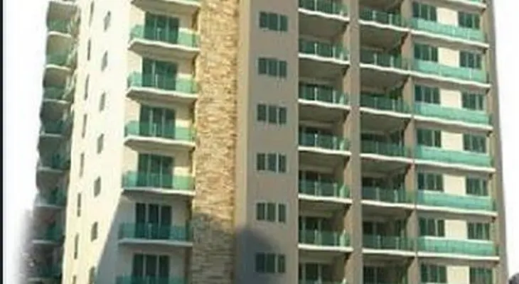 Banco de Reservas y compradores resultan estafados en construcción de torre marina en Bella Vista