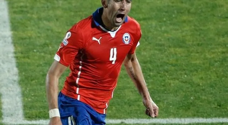 Chile elimina a Uruguay y avanza a semifinales
