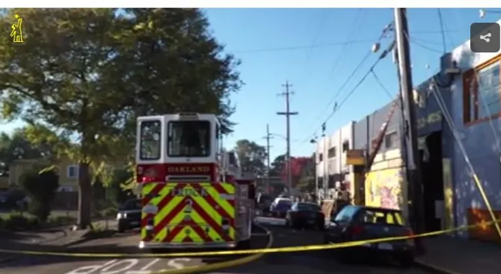 Sube a 30 el número de muertos en incendio en Oakland