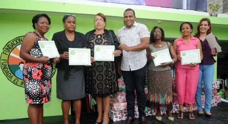 Fundación Pedro Mota reconoce a mujeres líderes de SD Norte