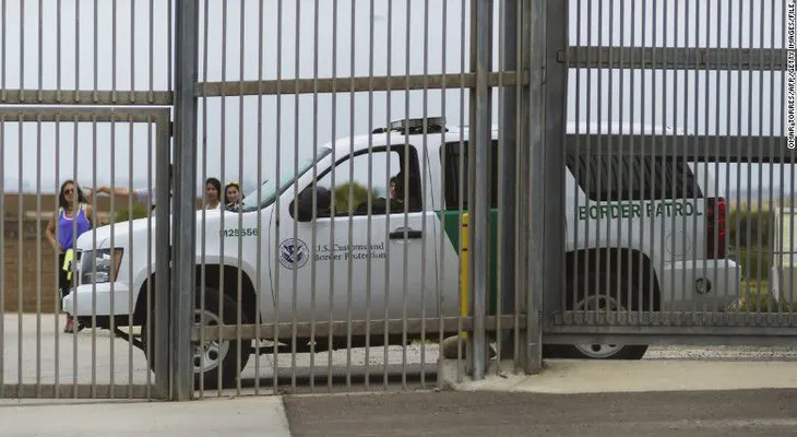Denuncian "abusos sistemáticos" de funcionarios estadounidenses en frontera México ? EE.UU.