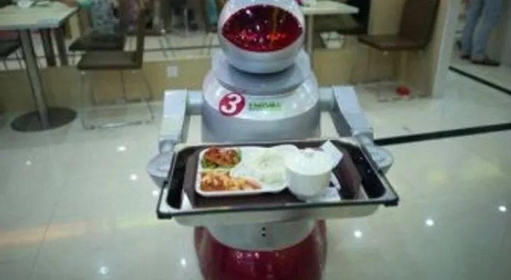 Restaurantes chinos despiden a sus camareros-robot por su escaso rendimiento 