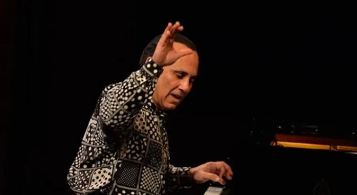 Michel: La música suaviza el espíritu