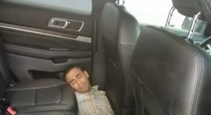Fue un auto robo planificado del hombre encontrado amarrado dentro de vehículo; dice la PN