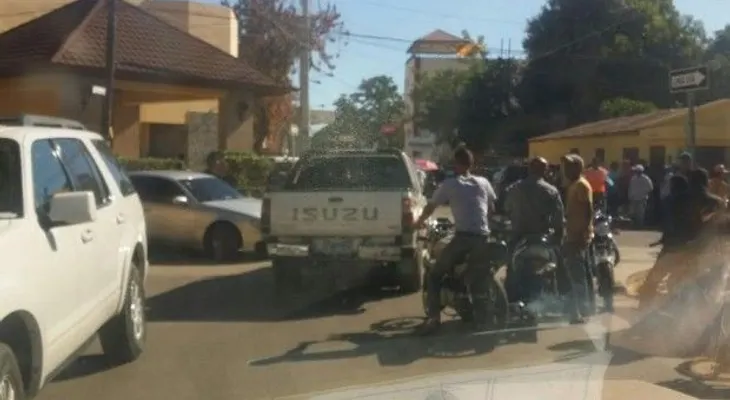 Policías rodean hotel en Dajabón, donde creen que está Brayan