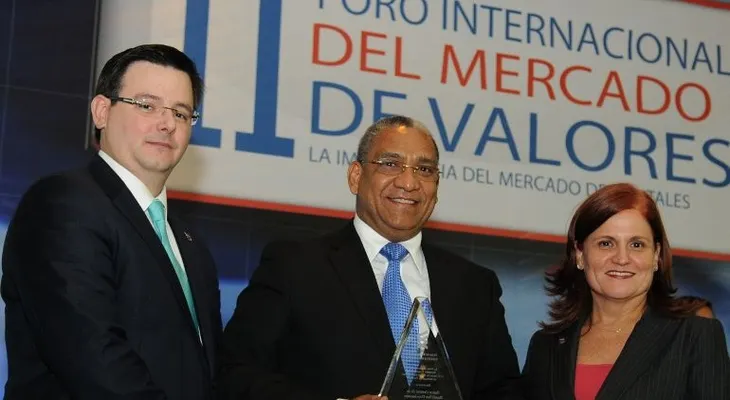 Bolsa de Valores de República Dominicana reconoce al Banco Central