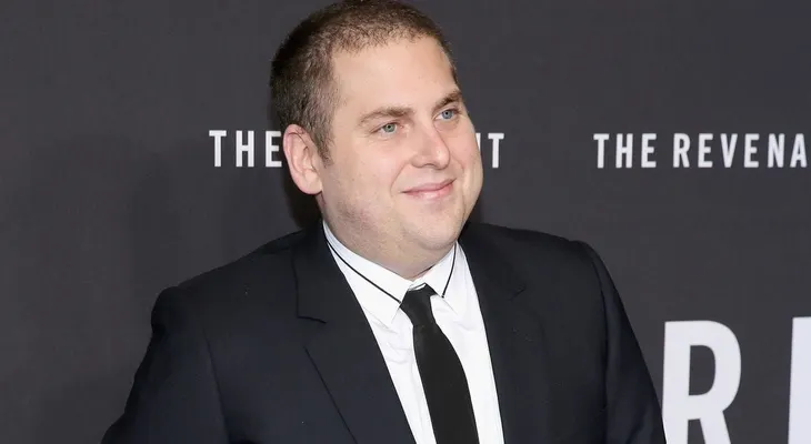 La impactante transformación de Jonah Hill: bajó 30 kilos y se perfila como el nuevo sex symbol de Hollywood