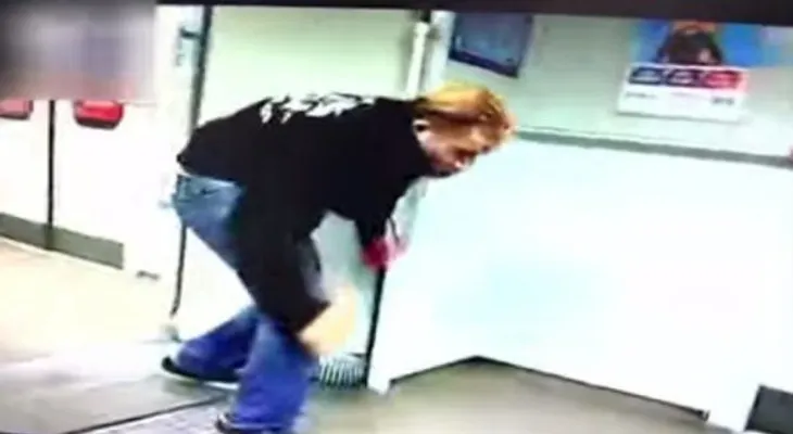 Una lechuza sonriente causa sensación (Video)