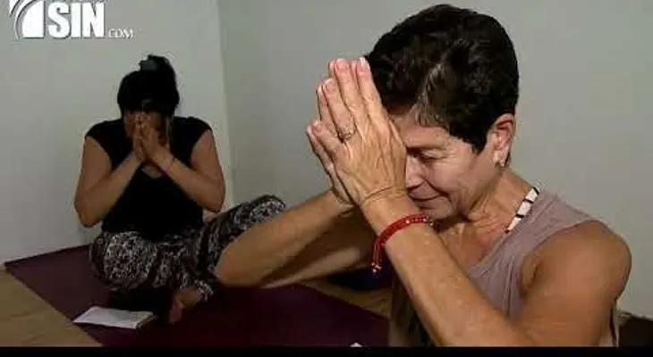 La bendición del yoga para darle forma al busto y embellecerlo 