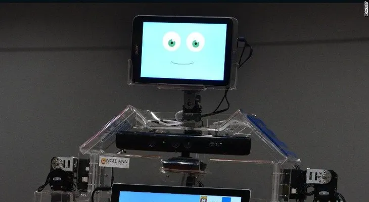 Robots ponen en movimiento a los abuelitos de Singapur