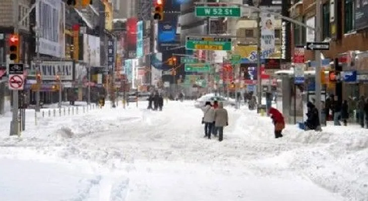 NY espera 10 pulgadas de nieve en próximas horas