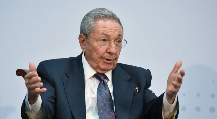 ¿Qué significa la visita de Raúl Castro a México?