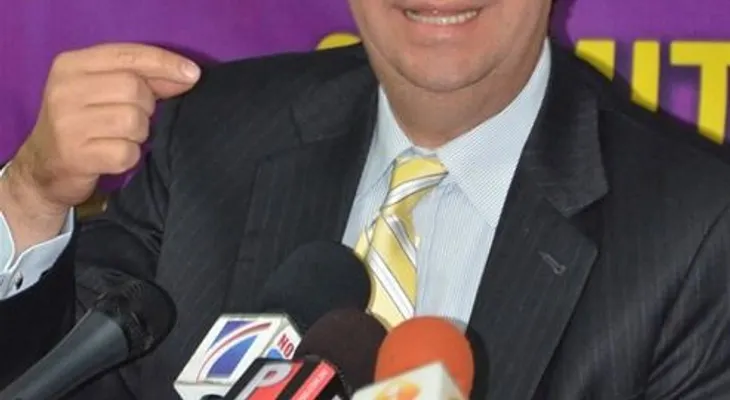 Francisco Javier pide protección para la juventud