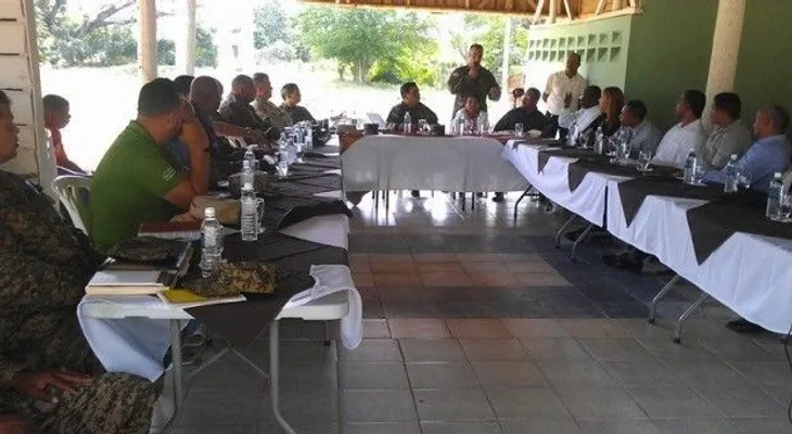 Trazan plan para contrarrestar trata de personas y productos en la frontera