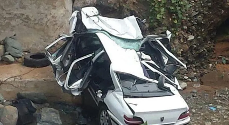Fallecen en accidente pareja de esposos