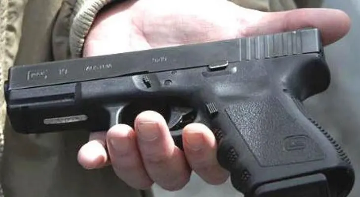 Interior y Policía incauta 15 armas de fuego y notifica 19 negocios en DN y SDN