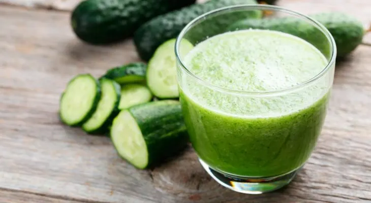 No gasten dinero, tenía vitiligo y me lo curé con pepino, manzanas, sábila y espinaca