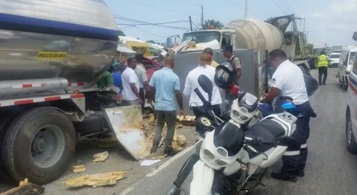 Conductor de yipeta mata joven de 21 años en Las Américas