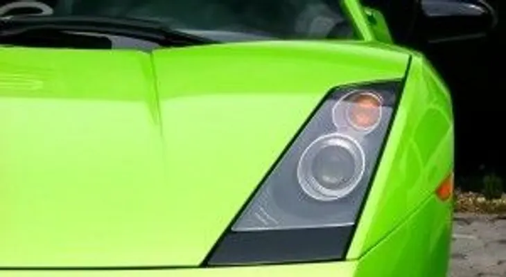 Matan hombre identificado como Leudy Genaro, cuando se desplazaba en un Lamborghini 