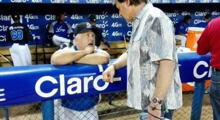 La Russa observa talento criollo de Arizona en RD