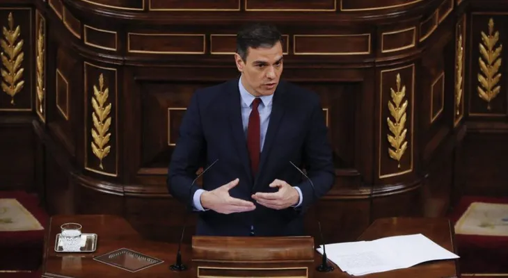 Presidente del Gobierno español, Pedro Sánchez, pide disculpas por errores en pandemia y apoyo al Congreso