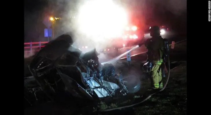 Jamie Foxx ayuda a rescatar a un hombre en un camión en llamas