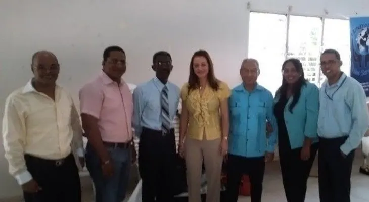 FUNDOTECYR entrega prótesis a personas de escasos recursos