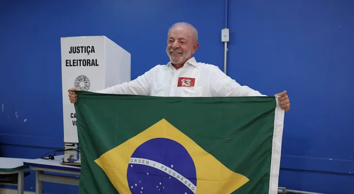 Mandatarios latinoamericanos felicitan a Lula por su victoria en el balotaje presidencial de Brasil