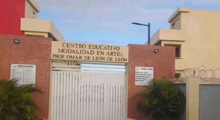 Emergencia química en Sabana Perdida afecta a 25 personas de un centro educativo