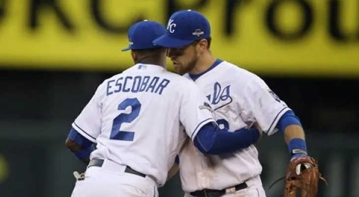 Reales remontan y empatan la serie ante Astros
