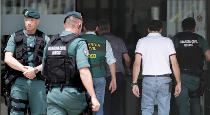 Detienen por corrupción al presidente de la Federación de Española de Fútbol y a su hijo