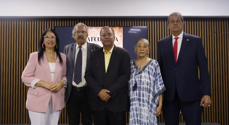 Conferencia analiza políticas económicas en la Era de Trujillo