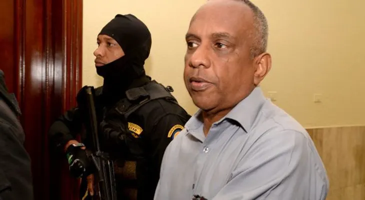 Ratifican debe seguir en prisión, coronel Piccini implicado en sobornos Super Tucano