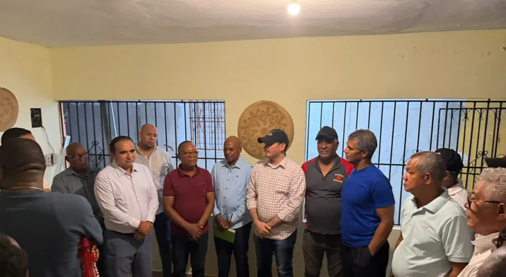 Juramentan equipo de campaña de Víctor Pavón alcalde en Sábana Perdida Norte.