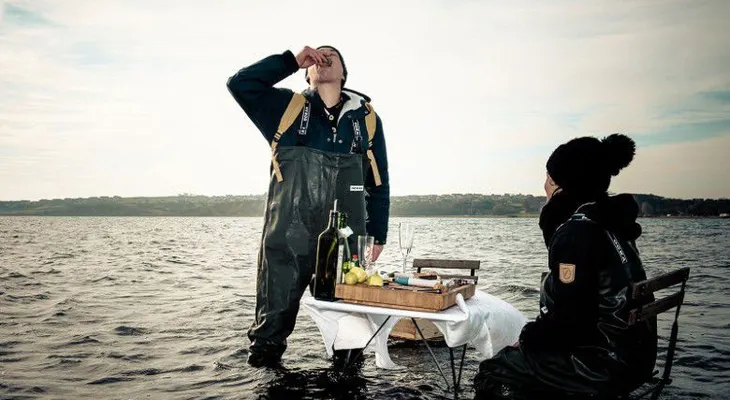 Una cena con el agua hasta las rodillas: safari de ostras frente a la costa de Dinamarca
