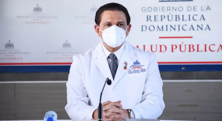 Ministro de Salud: presidente no ha decretado fin de la pandemia, sólo ha querido flexibilizar las medidas