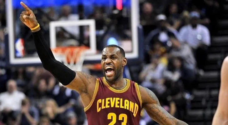LeBron: alpinista de las anotaciones
